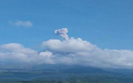 gunung-semeru-erupsi-warga-diminta-waspada