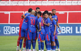 bri-liga-1-derbi-jatim-persebaya-surabaya-vs-arema-fc