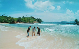 keindahan-pantai-coro-di-tulungagung