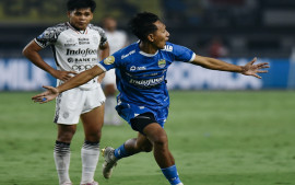 comeback-gemilang-persib-bandung-tundukkan-bali-united-2-1-di-gbla