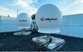 kerjasama-telkomsat-dan-starlink-untuk-percepatan-pemerataan-konektivitas-di-seluruh-wilayah-indonesia