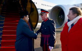 presiden-prabowo-subianto-tiba-di-inggris-dan-akan-hadiri-undangan-raja-charles-iii-hingga-pm-keir-starmer