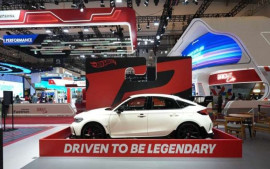 tampilan-honda-civic-type-r-dan-honda-hr-v-edisi-mugen-di-giias-2024